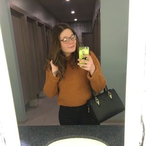 Meet your Posher, Sierra